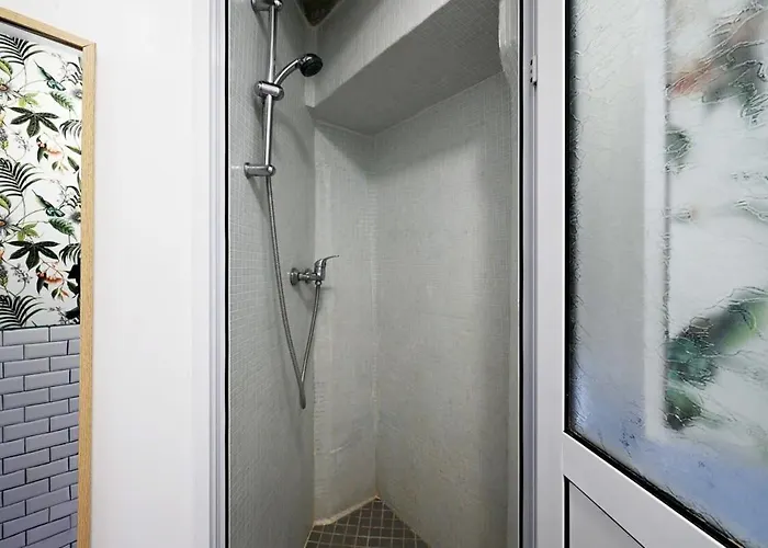 Updated In The Heart Of The Bustling Le Marais District * París